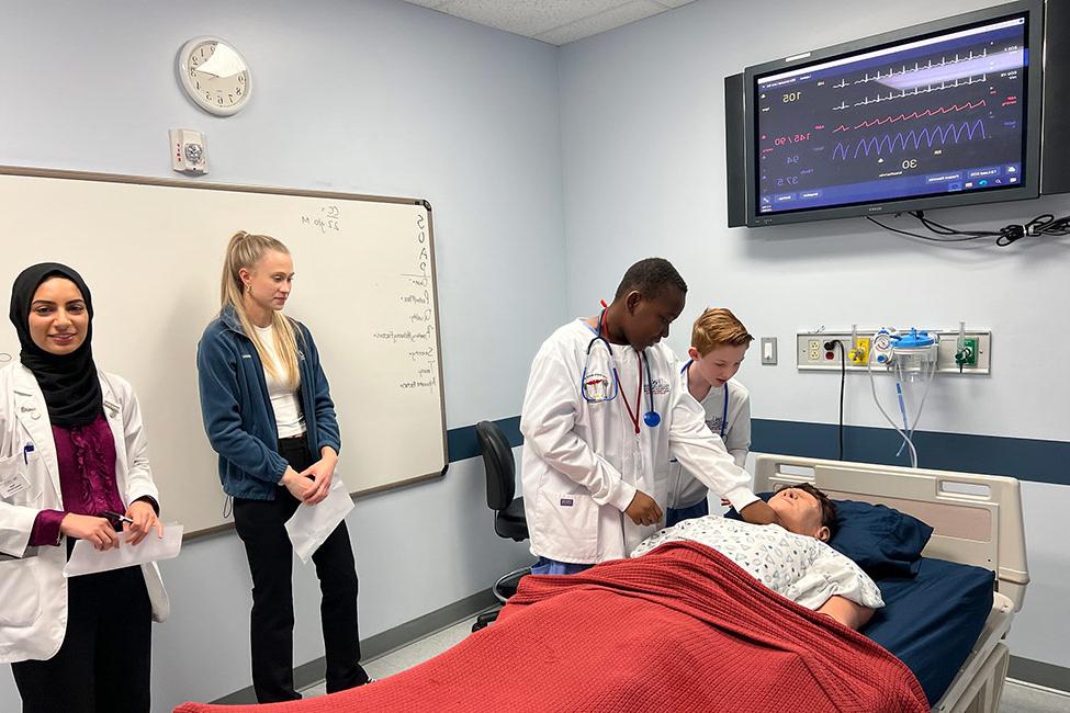 Students in FAU College of Medicine Simulation Center Lab